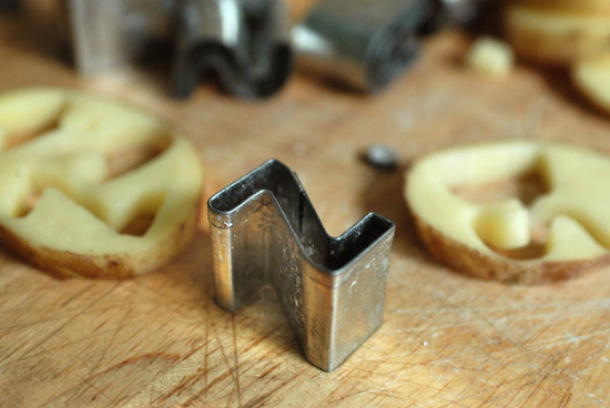 Moldes para cortar patatas en forma de letra